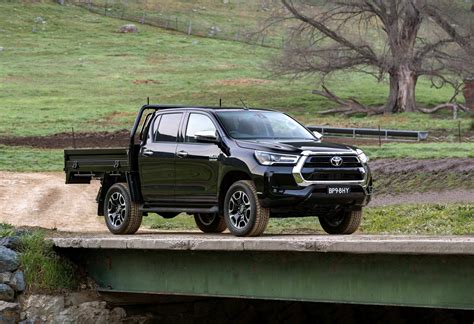 Toyota Upgrades the HiLux Workmate, SR and SR5 - Ute Guide