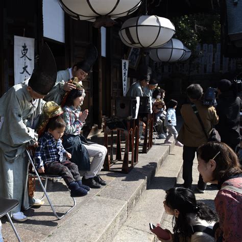 東大寺二月堂修二会 お水取り 満行後の「達陀帽」photograph｜art And Movie