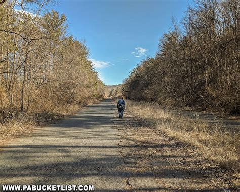 Exploring The Abandoned Pennsylvania Turnpike