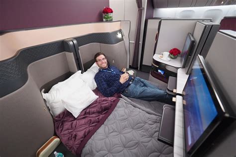 Review Qatar Airways 777 300er Qsuite Business Class