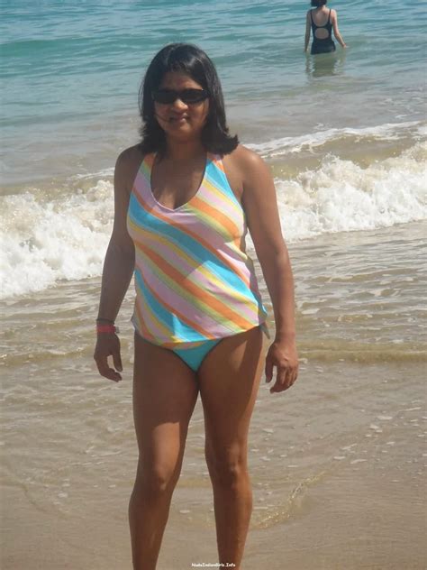 Desi Fat Aunties In Bikini Photo Chocolate