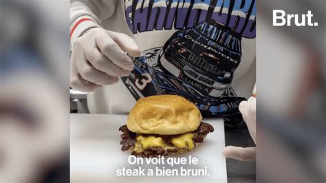 VIDEO La Recette Du Smash Burger Par Dumbo