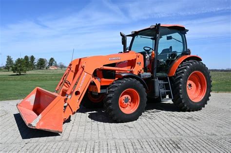 Kubota M126GX Tractor