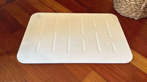 The Dorai bath mat review | CNN Underscored