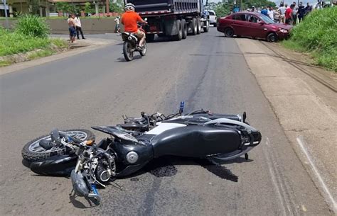 Motociclista sin licencia muere en colisión contra vehículo en Pital de