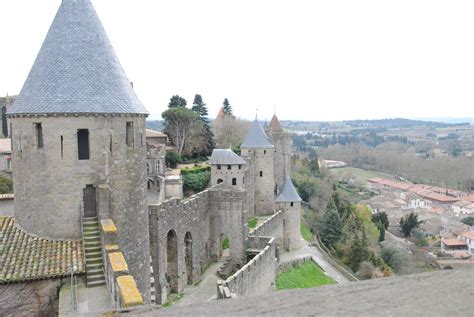 Balade Sur Les Remparts De La Cite De Carcassonne Cité De Carcassonne