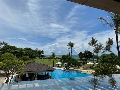 Hotel Review: Holiday Inn Resort Baruna, Bali - The Seat in the Middle