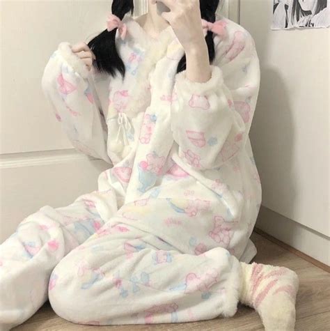 Pin de 🍀 en icns | Pijamas monos, Kawai ropa, Moda de ropa