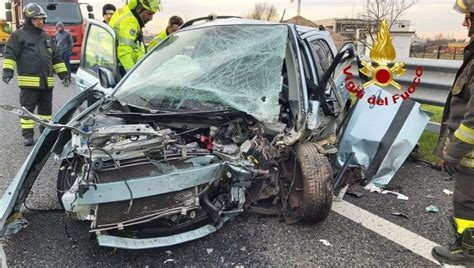 Incidente Stradale Sulla Statale Milano Malpensa Morto Un Enne Nello