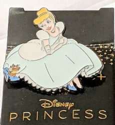 Cinderella With Gus Gus Hot Topic Disney Princess Sitting Blind Box Loungefly