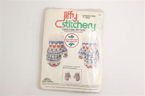 Vintage Jiffy Stitchery Christmas Mittens D Ornament Kit New Ebay