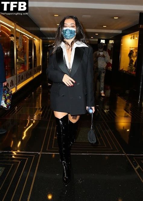 Charli XCX Flashes Her Nude Boob In New York 15 Photos PinayFlixx