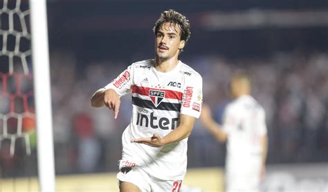 Ajax Demonstra Interesse Em Igor Gomes Do S O Paulo Nd Mais