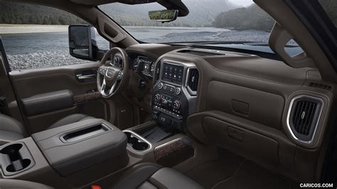 2020 GMC Sierra 2500 Heavy Duty Denali | Interior