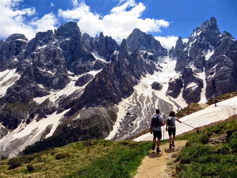 Montagna Di Viaggi Il Trekking Del Cristo Pensante E La Val Venegia