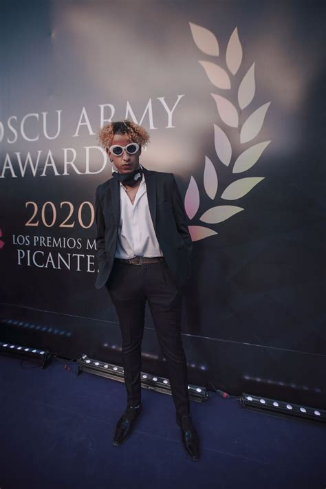 Salvit En Los Coscu Army Awards Premios