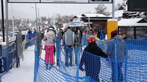 Skifahren Trotz Corona Polen Ffnet Skigebiete Ansturm Auf