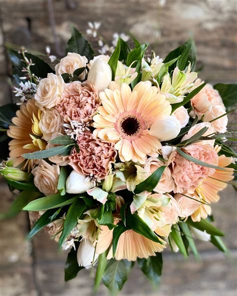 Bouquet Delicato B6 - Rossana Flower store