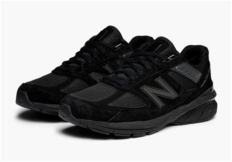 New Balance 990v5 Triple Black Release Info | SneakerNews.com