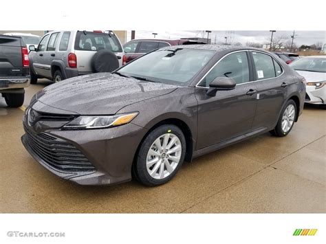 2018 Toyota Camry Brownstone