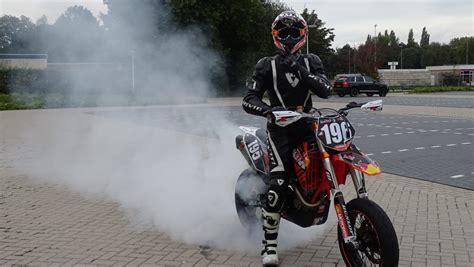 KTM Porn Wheelietime