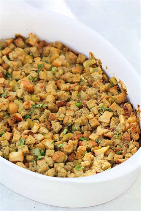 Apple, Onion, and Celery Stuffing Recipe - Six Sisters' Stuff