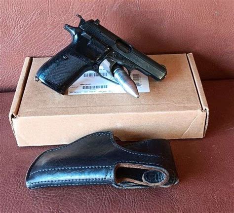 Czech Republic CZ82 9x18mm Makarov Pistol W Leather Holster ELCO