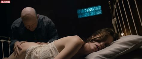 Apartment 407 Nude Pics Page 1