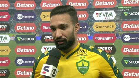 Clayson celebra maior goleada do Cuiabá na Série A A gente lavou a