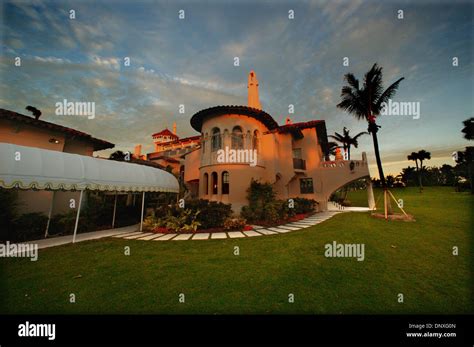 Mar a lago interior bedroom hi-res stock photography and images - Alamy