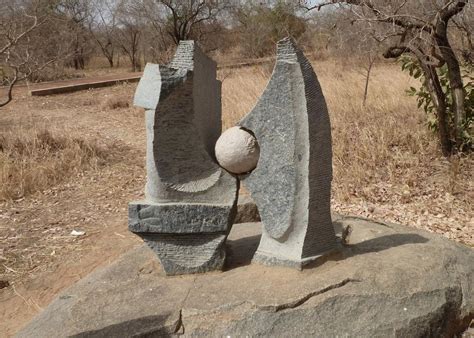 SYMPOSIUM DE SCULPTURE SUR GRANIT DE LAONGO Burkinatourisme