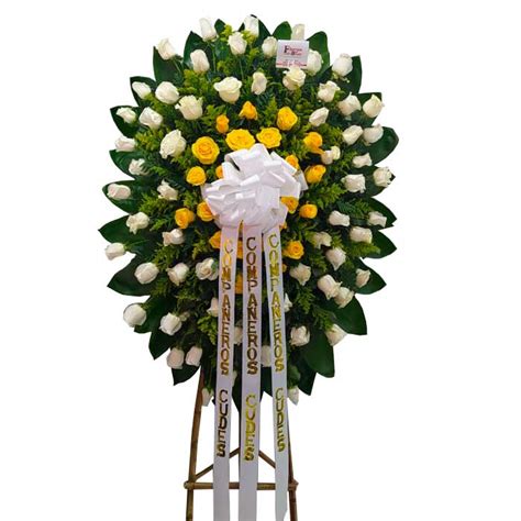 Corona Funebre De Flores Blancas Y Amarillas Entregas Hoy