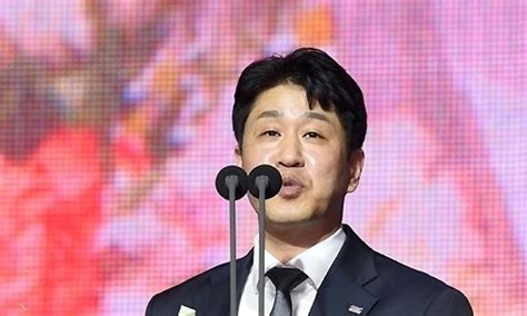 스포키 도로공사and김종민 감독 계약 3년 연장→역대 최고 대우여자부 최장기간 사령탑 등극 공식발표