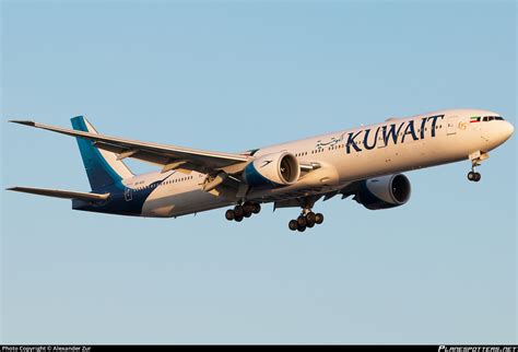 9K AOD Kuwait Airways Boeing 777 369ER Photo By Alexander Zur ID