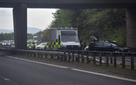 Woman 61 Dies After Scots M876 Motorway Near Falkirk Locked Down