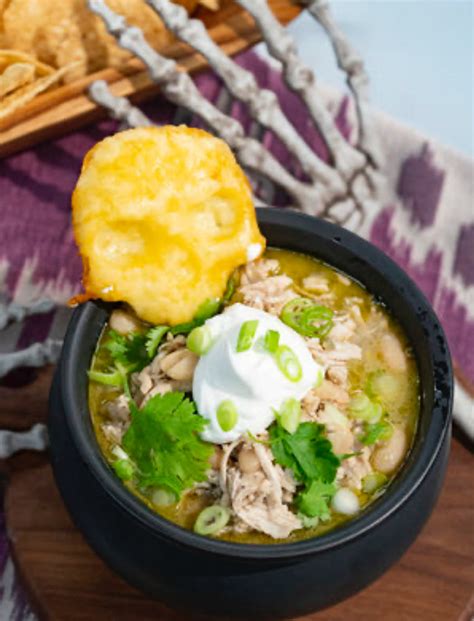 Creepy Keto Green Chicken Chili With Skull Cheese Crisps💀