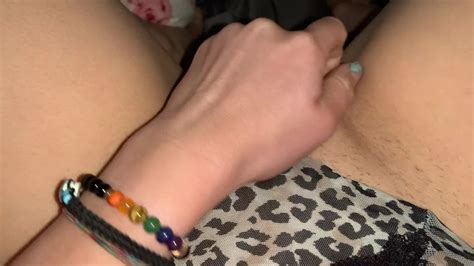 Mi Tocco Mentre Mio Fratellastro Dorme Amateur Porn Feat Gliappetitosi XHamster