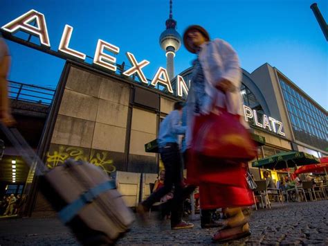 Erneut Brutaler Berfall Auf Alexanderplatz Berlin De