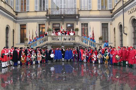 Canavese, Ivrea: tourism in Piedmont near Turin, lake, sports and mountains