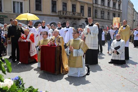 Boże Ciało w Krakowie Przez miasto przejdzie kilkadziesiąt procesji