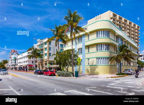 Art Deco Ocean Drive in Miami Beach Florida Stock Photo - Alamy