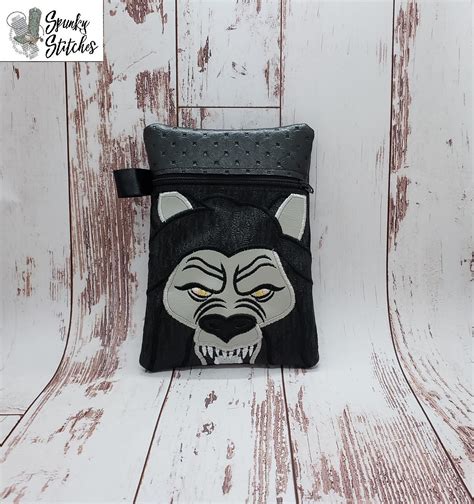 Dogman Zipper Bag