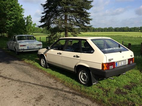 Lada Samara U Ford Taunus Turbocontinental Flickr