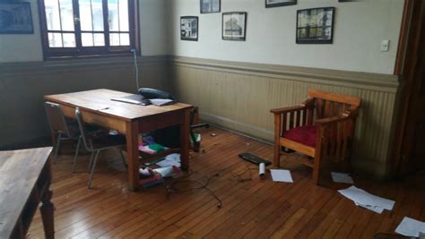 Los graves daños registrados en el liceo de Aplicación tras incidentes ... 