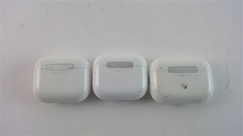 Airpod Cases With Or Without Airpods 3 Pieces Property Room