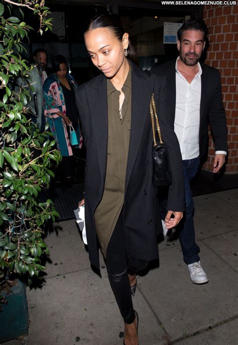 Zoe Saldana Sexy Celebrity Beautiful Posing Hot Babe Famous And Uncensored