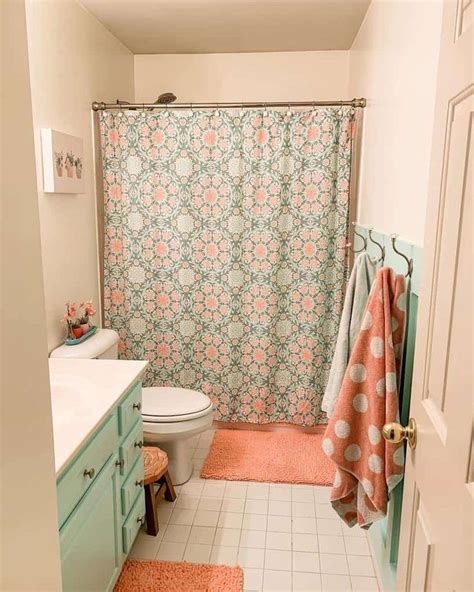 24 Shower Curtain Ideas And Styles For Your Bathroom Trendey Shower