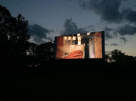 A Guide To All Of The Drive In Movie Theaters Near Pittsburgh