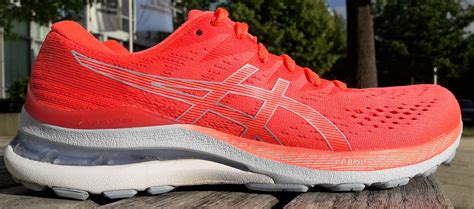 Der neue asics GEL-KAYANO 28 im Test - der LAUFBAR Expertencheck.