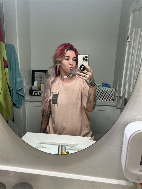 Lydia Grace on Twitter: "Just a hot sleepy girl https://t.co/wce2B5MfmV